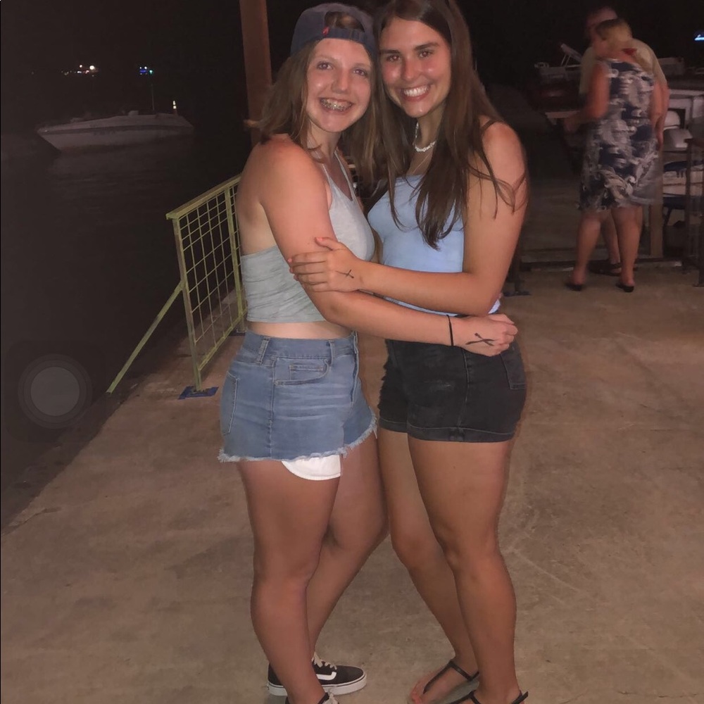 Meet your Posher, Brina